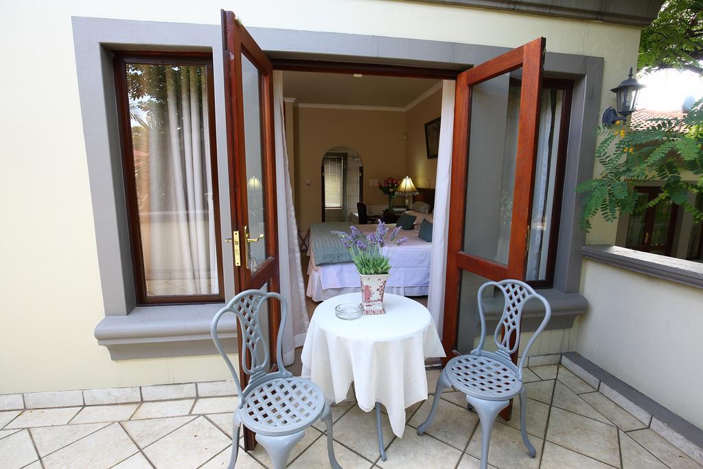 Villa Lugano Guesthouse Johannesburgo Exterior foto
